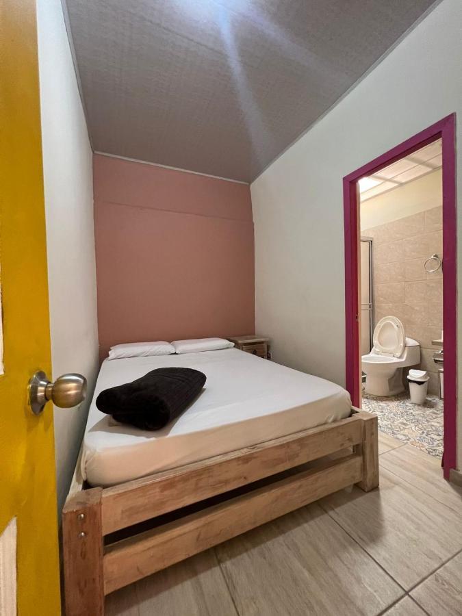 Bareque Hostel Саленто Экстерьер фото
