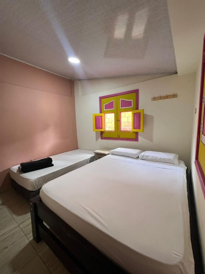 Bareque Hostel Саленто Экстерьер фото
