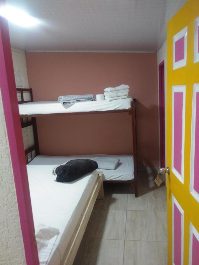 Bareque Hostel Саленто Экстерьер фото